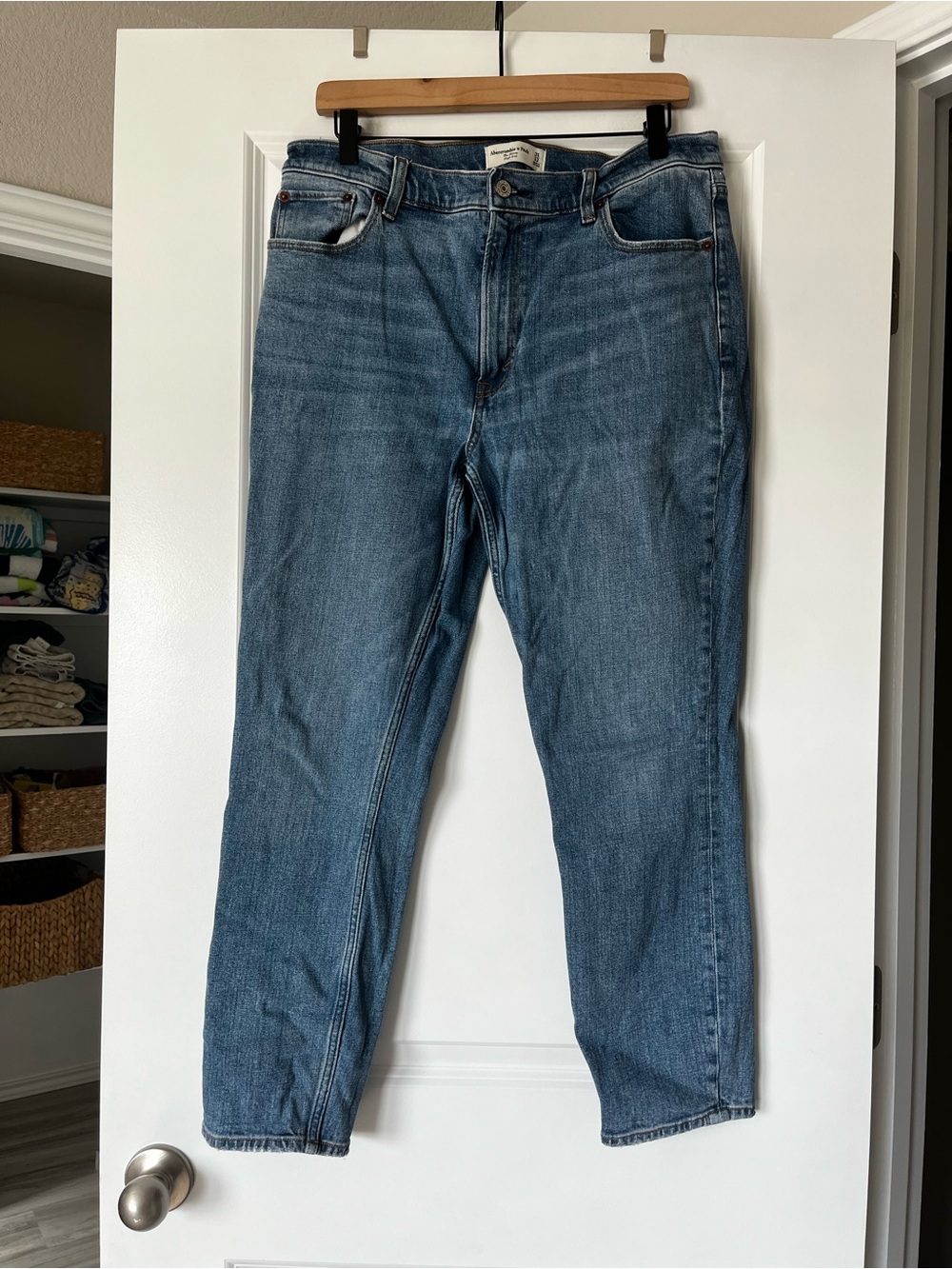 Abercrombie & Fitch Women's Light Blue Boyfriend Jeans